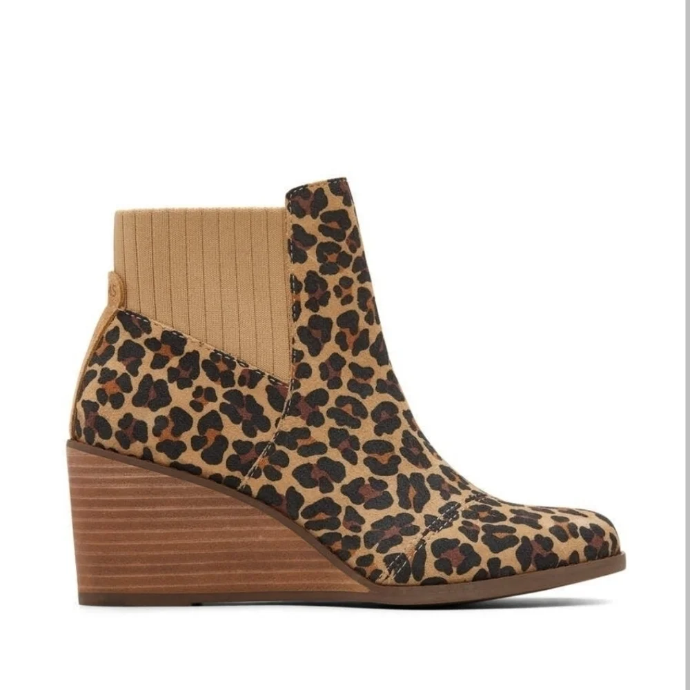 TOMS Sadie Tan Classic Leopard print Suede Women's‎ Wedge heel Boot Size 8